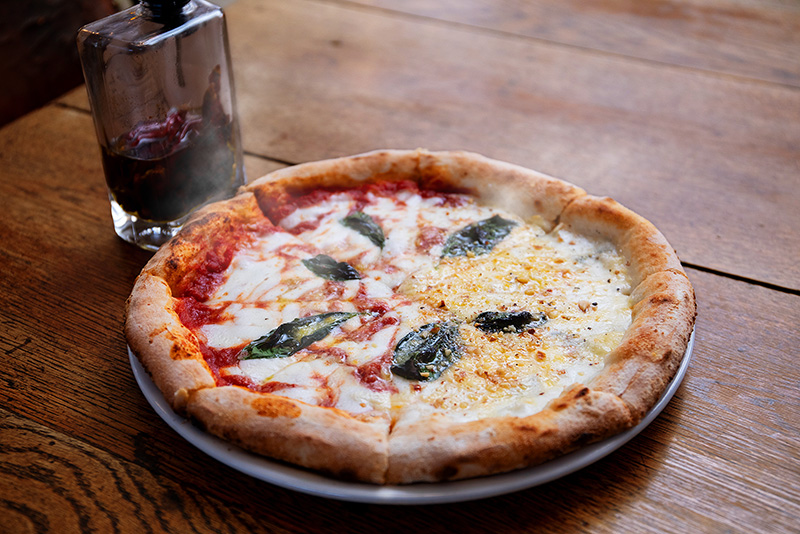 海とピッツァ